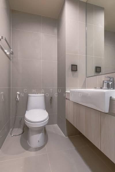 Noble Recole, Bangkok, 77 Soi Sukhumvit 19 Sukhumvit Road, Khlongtoei Nua, Watthana, Bangkok, 1 Bedroom, 35 sqm, Condo For Rent, by Chatuphon Mochida, 500388186 - DDproperty.com
