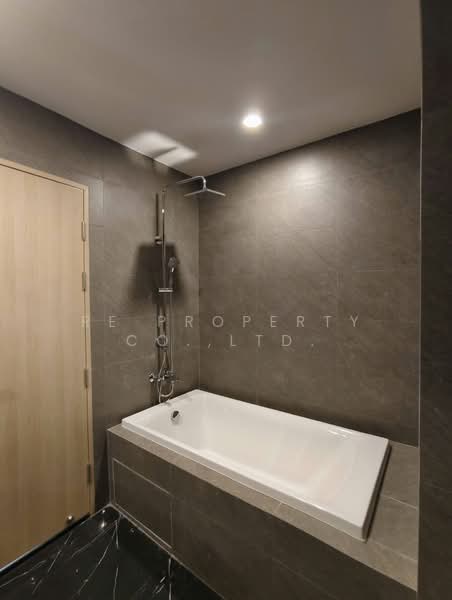 Skyrise Avenue Sukhumvit 64, Bangkok, 3 Soi Sukhumvit 64, Bang Chak, Phra Khanong, Bangkok, 2 Bedrooms, 53 sqm, Condo For Rent, by RE PROPERTY CO.,LTD., 500388270 - DDproperty.com