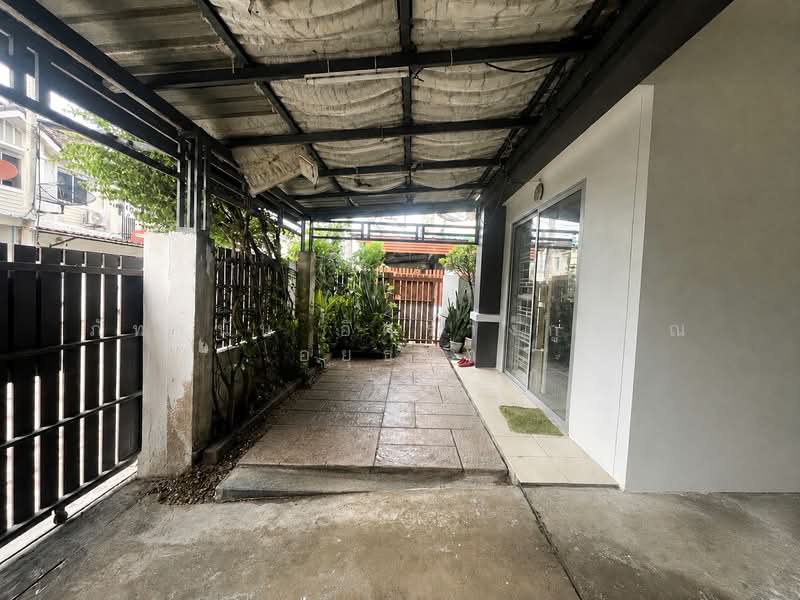 หมู่บ้านพฤกษา 71 ปทุมธานี-กรุงเทพฯ ซอย วัดไพร่ฟ้า ตำบลบางเดื่อ อำเภอเมืองปทุมธานี จังหวัดปทุมธานี, ปทุมธานี, บางเดื่อ, เมืองปทุมธานี, ปทุมธานี, 90 ตร.ม., ทาวน์เฮ้าส์ ขาย, โดย ภัทรนัน อิศรางกูร ณ อยุธยา, 500388275 - DDproperty.com