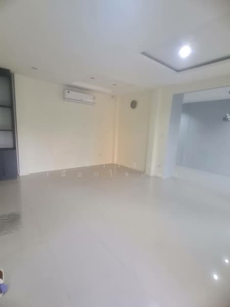 S-Gate Premium Kanchanpisek, Nonthaburi, Bang Muang, Bang Yai, Nonthaburi, 4 Bedrooms, 200 sqm, Townhouse For Rent, by ศิริวรรณ เผือกใจแผ้ว, 500388317 - DDproperty.com