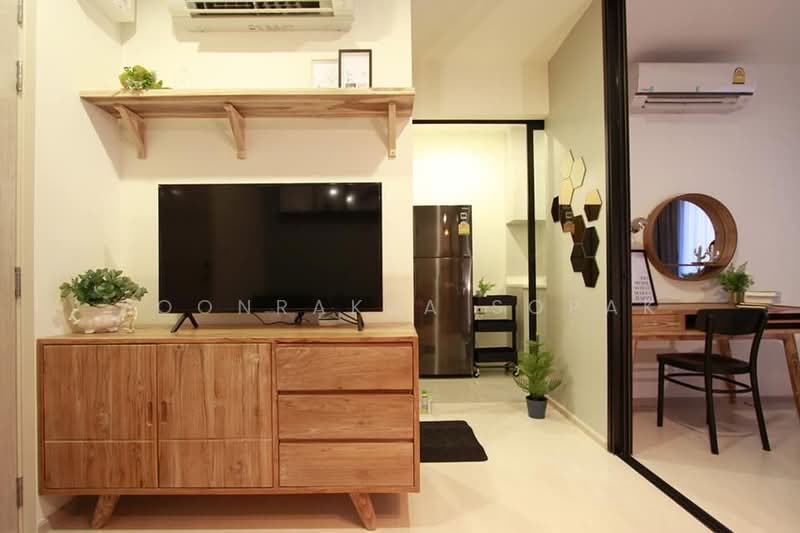Life Asoke, Bangkok, Asoke-Dindang Road, Bang Kapi, Huai Khwang, Bangkok, 1 Bedroom, 30 sqm, Condo For Rent, by Boonraksa Sopak, 500388351 - DDproperty.com