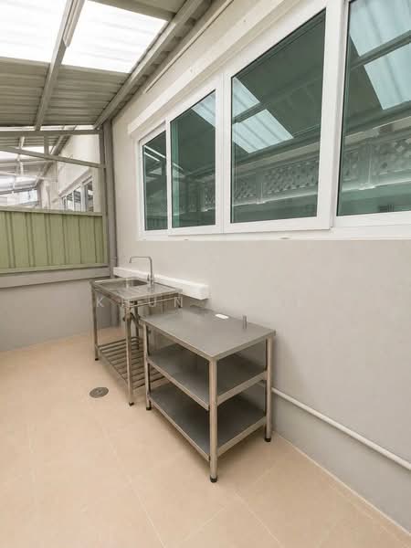 Home Office for Rent – Only 100 Meters from BTS Yellow Line, Si Srinagarindra 38 Station (SPSJP456), Bangkok, ศรีนครินทร์ 45, Nong Bon, Prawet, Bangkok, 3 Bedrooms, 348 sqm, Townhouse For Rent, by Khun Jane, 500388392 - DDproperty.com