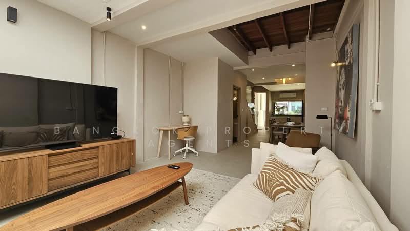 Townhouse near Banjakiti Park, Bangkok, Khlong Toei, Khlong Toei, Bangkok, 2 Bedrooms, 150 sqm, Townhouse For Rent, by BANGKOK PROPERTY AGENTS, 500388396 - DDproperty.com
