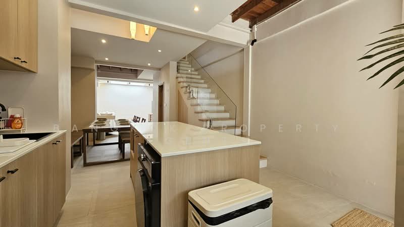 Townhouse near Banjakiti Park, Bangkok, Khlong Toei, Khlong Toei, Bangkok, 2 Bedrooms, 150 sqm, Townhouse For Rent, by BANGKOK PROPERTY AGENTS, 500388396 - DDproperty.com