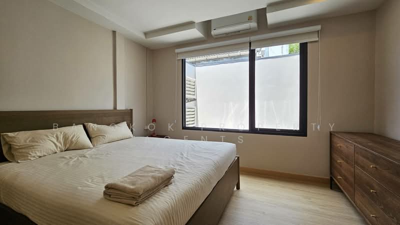 Townhouse near Banjakiti Park, กรุงเทพ, คลองเตย, กรุงเทพ, 150 ตร.ม., ทาวน์เฮ้าส์ ให้เช่า, โดย BANGKOK PROPERTY AGENTS, 500388396 - DDproperty.com