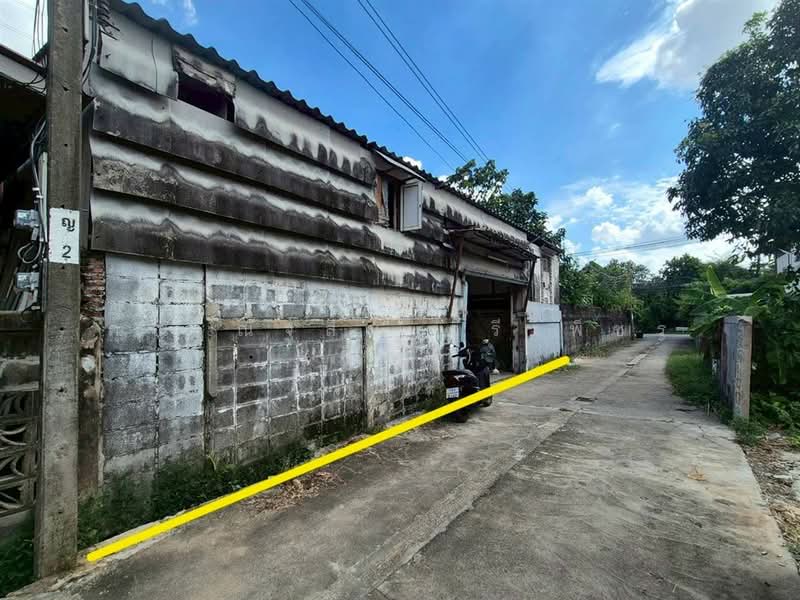 โกดัง 46 ตร.ว. โกดัง ใกล้ซอยบางกรวย-ไทรน้อย13 บางกรวย นนทบุรี, Nonthaburi, ถนนบางกรวย-ไทรน้อย, Bang Kruai, Bang Kruai, Nonthaburi, , 200 sqm, Warehouse/Factory For Sale, by คุณ ณัฐสิน ตรีเพ็ชร (คิริน), 500388426 - DDproperty.com