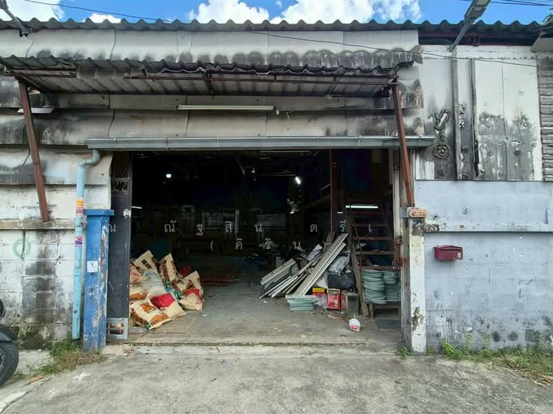 โกดัง 46 ตร.ว. โกดัง ใกล้ซอยบางกรวย-ไทรน้อย13 บางกรวย นนทบุรี, Nonthaburi, ถนนบางกรวย-ไทรน้อย, Bang Kruai, Bang Kruai, Nonthaburi, , 200 sqm, Warehouse/Factory For Sale, by คุณ ณัฐสิน ตรีเพ็ชร (คิริน), 500388426 - DDproperty.com