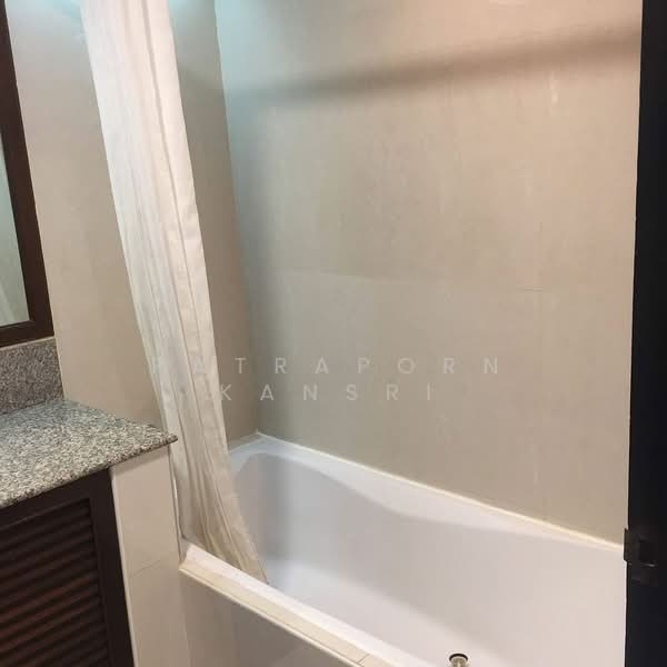 Supalai Place Sukhumvit 39, Bangkok, 175-179 Soi Sukhumvit 39 Sukhumvit Road, Khlong Tan Nua, Watthana, Bangkok, 1 Bedroom, 50 sqm, Condo For Rent, by Patraporn Kansri, 500388439 - DDproperty.com