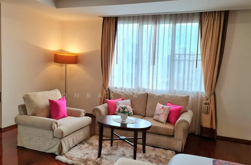 Piyathip Place, Bangkok, 24 Soi Prommitr, Khlong Tan Nua, Watthana, Bangkok, 3 Bedrooms, 289 sqm, Apartment For Rent, by Boonraksa Sopak, 500388453 - DDproperty.com