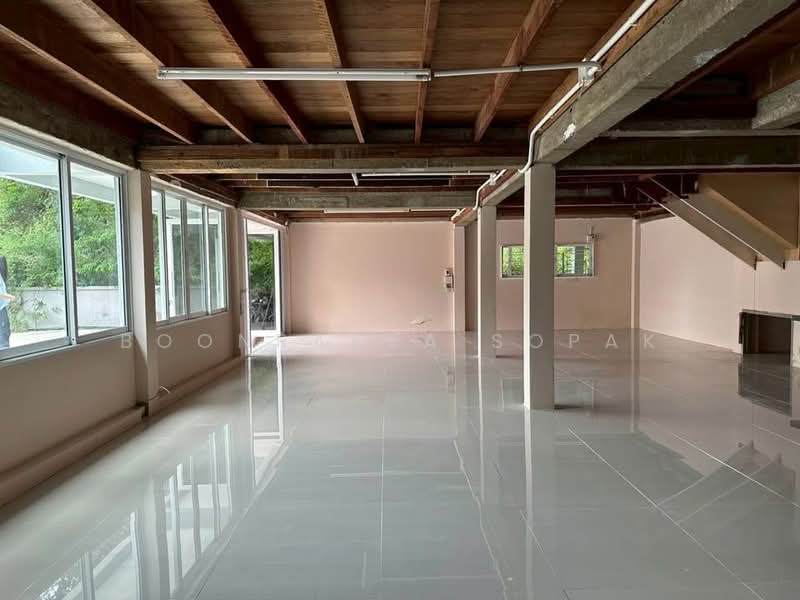 3-BR House, Bangkok, Phra Kanong Nua, Watthana, Bangkok, 3 Bedrooms, 150 sqm, Single Detached House For Rent, by Boonraksa Sopak, 500388477 - DDproperty.com