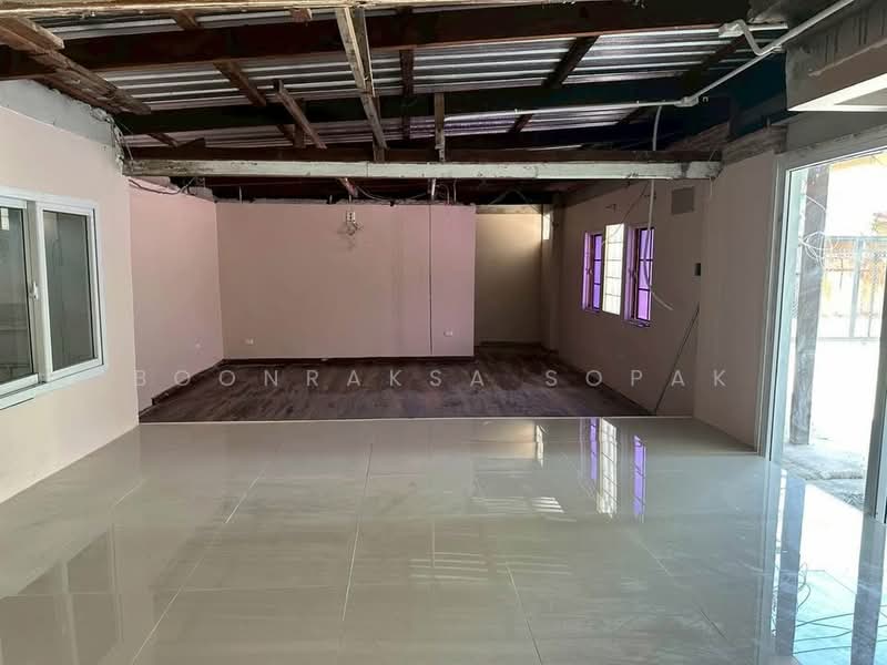 3-BR House, Bangkok, Phra Kanong Nua, Watthana, Bangkok, 3 Bedrooms, 150 sqm, Single Detached House For Rent, by Boonraksa Sopak, 500388477 - DDproperty.com