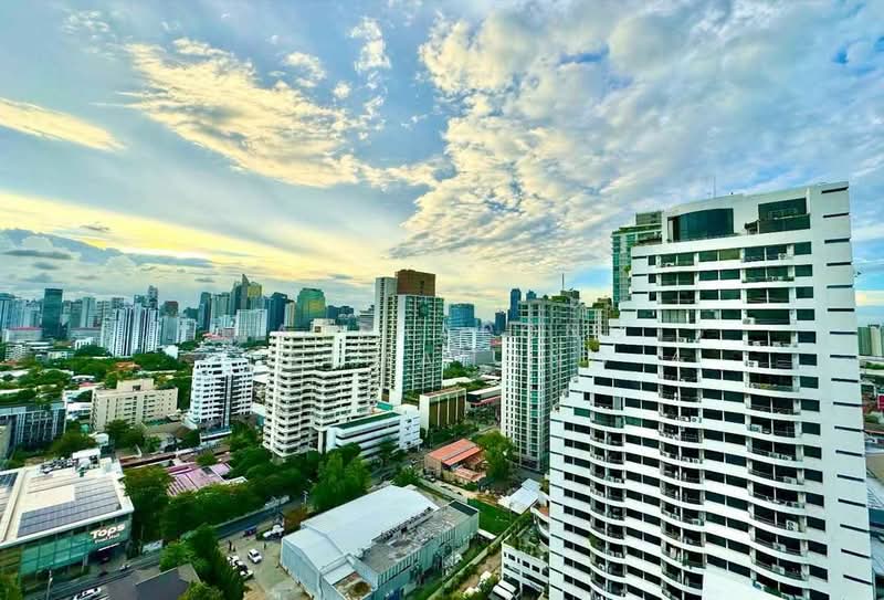 Supalai Place Sukhumvit 39, Bangkok, 175-179 Soi Sukhumvit 39 Sukhumvit Road, Khlong Tan Nua, Watthana, Bangkok, 3 Bedrooms, 491 sqm, Condo For Rent, by Natthapong Laomahong, 500388484 - DDproperty.com
