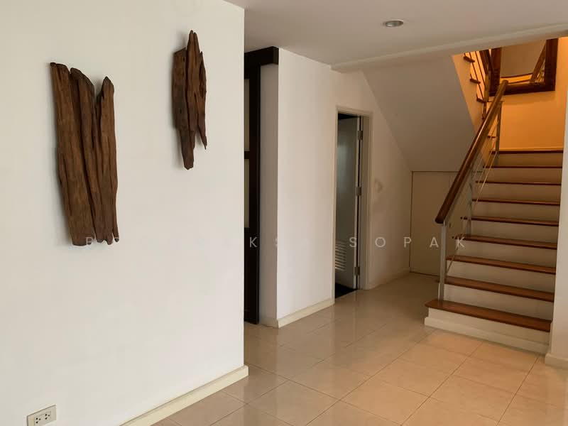 Kiarti Thanee City Mansion, Bangkok, Soi Sukhumvit 31, Khlongtoei Nua, Watthana, Bangkok, 3 Bedrooms, 195 sqm, Condo For Rent, by Boonraksa Sopak, 500388506 - DDproperty.com