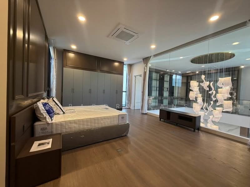 VIVE Krungthep Kreetha, Bangkok, Krungthep Kreetha Road, Saphan Sung, Bangkok, 5 Bedrooms, 750 sqm, Single Detached House For Rent, by Patraporn Kansri, 500388545 - DDproperty.com
