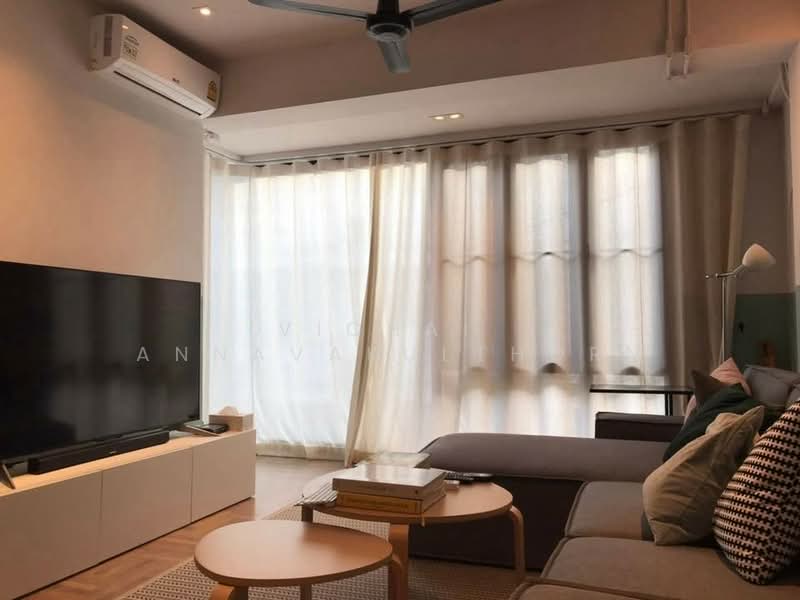 4-BR Townhouse, Bangkok, Khlong Tan Nua, Watthana, Bangkok, 4 Bedrooms, 250 sqm, Townhouse For Rent, by Vichai Annavakulthorn, 500388604 - DDproperty.com