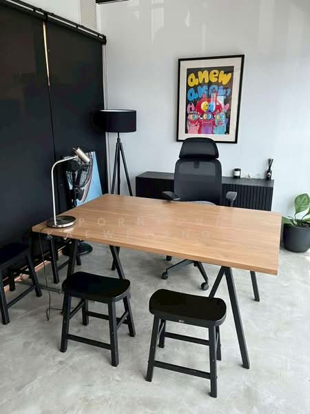Fully Furnished 220 sqm Ekkamai Office for Rent | Beautifully Fitted | Near Ekkamai BTS, Bangkok, Khlong Tan Nua, Watthana, Bangkok, , 220 sqm, Office Space For Rent, by Pornpann Kaewplang (Sand), 500388619 - DDproperty.com