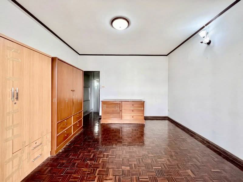 Sammakorn Ramkamhang 112, Bangkok, Saphan Sung, Bangkok, 3 Bedrooms, 150 sqm, Townhouse For Sale, by สรภพ ยอดไชย (สีฝุ่น), 500388632 - DDproperty.com