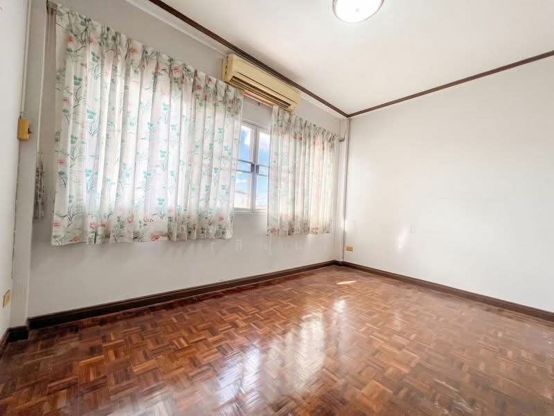 Sammakorn Ramkamhang 112, Bangkok, Saphan Sung, Bangkok, 3 Bedrooms, 150 sqm, Townhouse For Sale, by สรภพ ยอดไชย (สีฝุ่น), 500388632 - DDproperty.com
