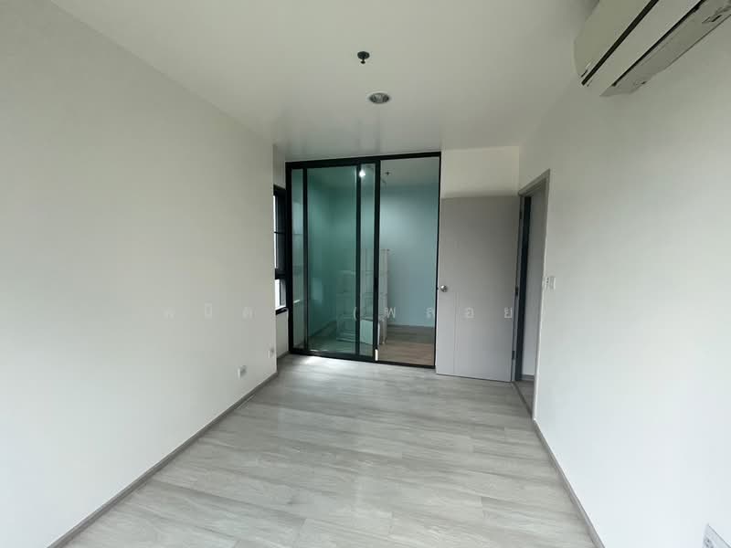 Life Pinklao, Bangkok, Boromarajonani Road, Bang Bamru, Bang Phlat, Bangkok, 2 Bedrooms, 55 sqm, Condo For Sale, by พนิดา (พลอย), 500388646 - DDproperty.com