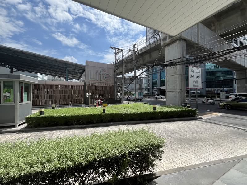 Life Pinklao, Bangkok, Boromarajonani Road, Bang Bamru, Bang Phlat, Bangkok, 2 Bedrooms, 55 sqm, Condo For Sale, by พนิดา (พลอย), 500388646 - DDproperty.com