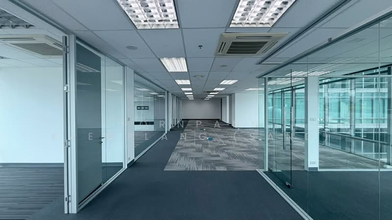 Premium 211.03 sqm Office Space in Ploenchit CBD | Great Views | 5 Mins to Ploenchit BTS, Bangkok, Lumphini, Pathum Wan, Bangkok, , 211 sqm, Office Space For Rent, by Pornpann Kaewplang (Sand), 500388698 - DDproperty.com