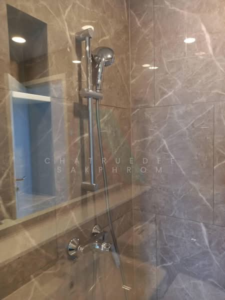 Mazarine Ratchayothin, Bangkok, Soi Phahonyothin 30, Phahonyothin Road, Chan Kasem, Chatuchak, Bangkok, 1 Bedroom, 43 sqm, Condo For Rent, by Chatruedee Sakphrom, 500388785 - DDproperty.com