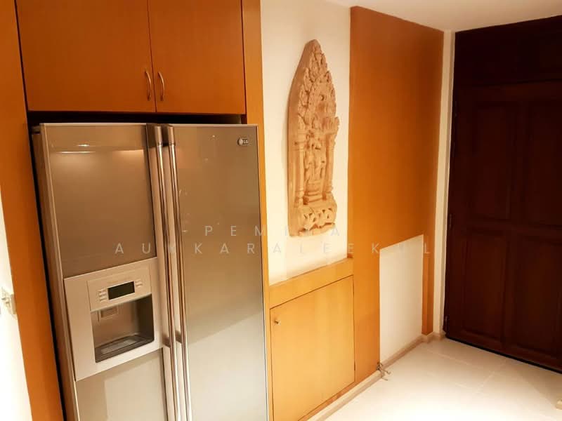 Green Point Silom, Bangkok, 29 Soi Anumanratthanon, Suriyawong, Bang Rak, Bangkok, 2 Bedrooms, 87 sqm, Condo For Sale, by Pemika Aukkaraleekul, 500388793 - DDproperty.com