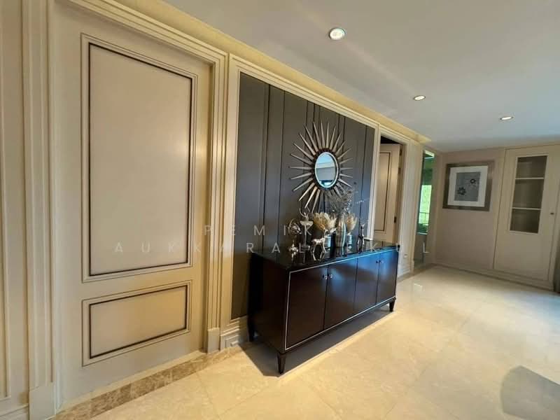 Sathorn Gardens, Bangkok, 39 South Sathorn Road, Thung Maha Mek, Sathon, Bangkok, 4 Bedrooms, 440 sqm, Condo For Sale, by Pemika Aukkaraleekul, 500388893 - DDproperty.com
