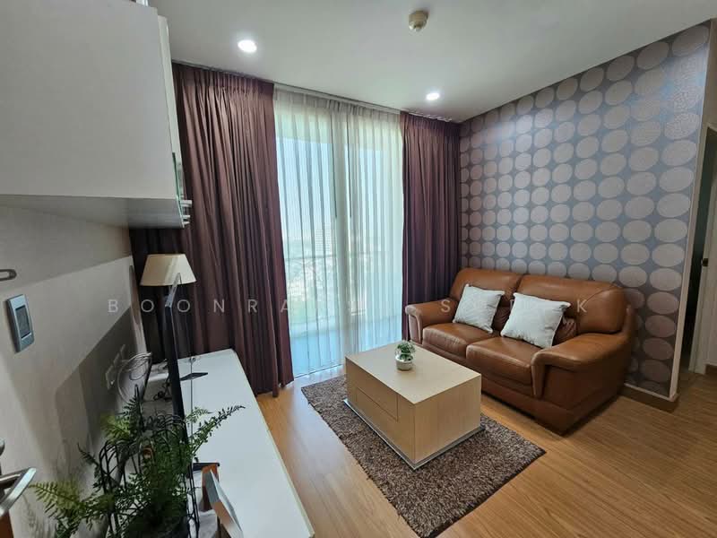The Complete Narathiwat, Bangkok, 9 Naradhiwas Rajanagarindra Rd, Chong Nonsi, Yan Nawa, Bangkok, 1 Bedroom, 35 sqm, Condo For Rent, by Boonraksa Sopak, 500388911 - DDproperty.com