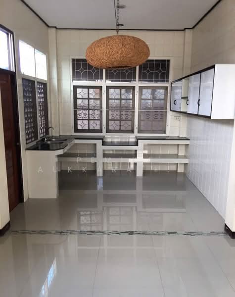 3-BR House, Bangkok, Lat Phrao, Bangkok, 3 Bedrooms, 200 sqm, Single Detached House For Sale, by Pemika Aukkaraleekul, 500388912 - DDproperty.com