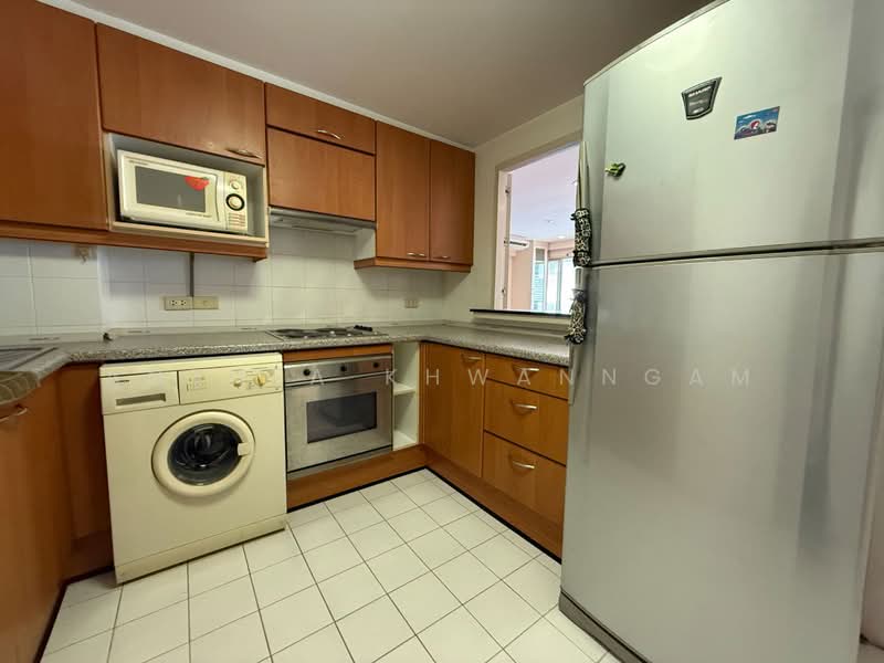 Navin Court, Bangkok, 63 Soi Ruamrudee 3, Lumphini, Pathum Wan, Bangkok, 2 Bedrooms, 123 sqm, Condo For Sale, by Anthea Khwanngam, 500388927 - DDproperty.com