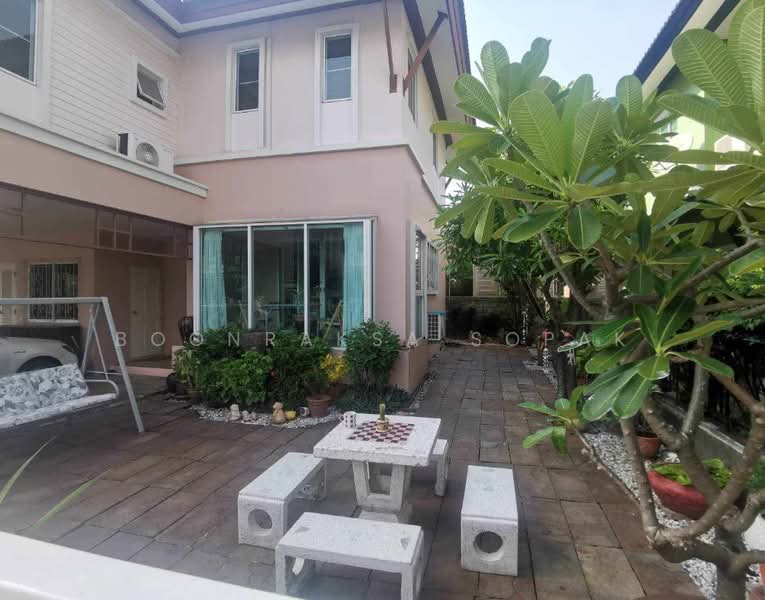 Parinyada Chalongrat, Bangkok, Soi Nakniwas 48, Lat Phrao, Lat Phrao, Bangkok, 3 Bedrooms, 220 sqm, Single Detached House For Rent, by Boonraksa Sopak, 500388953 - DDproperty.com