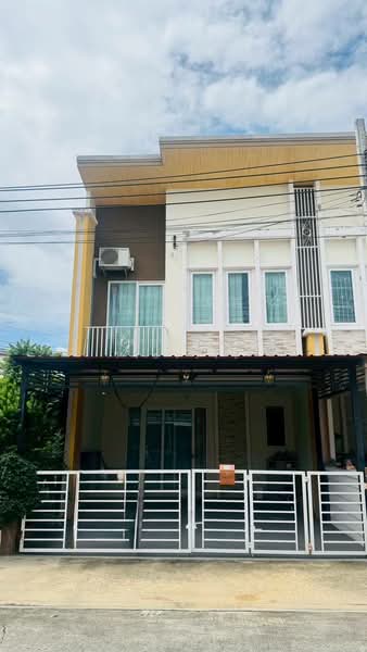 Golden Town Rattanathibet – Bang Phlu BTS Station, Nonthaburi, Bang Kruai-Sai Noi Road, Bang Rak Yai, Bang Bua Thong, Nonthaburi, 4 Bedrooms, 131 sqm, Townhouse For Sale, by ธัญพัฒน์ วิวิธวรรธ์, 500388976 - DDproperty.com