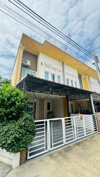 Golden Town Rattanathibet – Bang Phlu BTS Station : โกลเด้น ทาวน์ รัตนาธิเบศร์ – สถานีรถไฟฟ้าบางพลู, นนทบุรี, ถนนบางกรวย-ไทรน้อย, บางรักใหญ่, บางบัวทอง, นนทบุรี, 131 ตร.ม., ทาวน์เฮ้าส์ ขาย, โดย ธัญพัฒน์ วิวิธวรรธ์, 500388976 - DDproperty.com