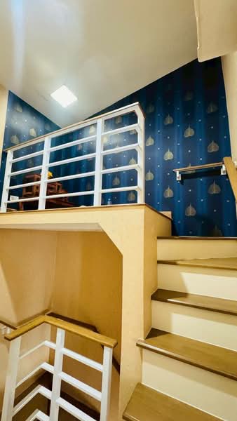 Golden Town Rattanathibet – Bang Phlu BTS Station, Nonthaburi, Bang Kruai-Sai Noi Road, Bang Rak Yai, Bang Bua Thong, Nonthaburi, 4 Bedrooms, 131 sqm, Townhouse For Sale, by ธัญพัฒน์ วิวิธวรรธ์, 500388976 - DDproperty.com