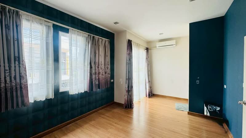 Golden Town Rattanathibet – Bang Phlu BTS Station, Nonthaburi, Bang Kruai-Sai Noi Road, Bang Rak Yai, Bang Bua Thong, Nonthaburi, 4 Bedrooms, 131 sqm, Townhouse For Sale, by ธัญพัฒน์ วิวิธวรรธ์, 500388976 - DDproperty.com