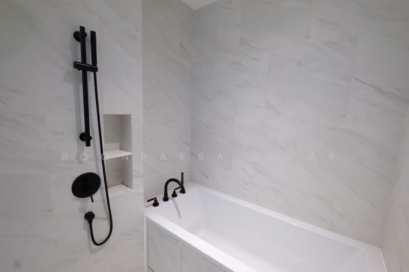 Tait Sathorn 12, Bangkok, Soi Sathorn 12, Sathorn Road, Silom, Bang Rak, Bangkok, 1 Bedroom, 52 sqm, Condo For Rent, by Boonraksa Sopak, 500388991 - DDproperty.com