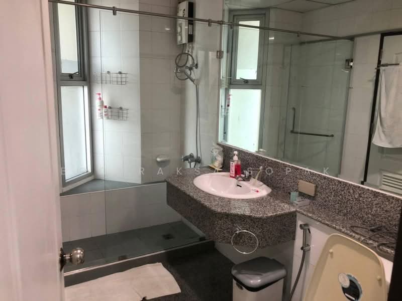 Sathorn House, Bangkok, Sathorn, Silom, Bang Rak, Bangkok, 2 Bedrooms, 54 sqm, Condo For Rent, by Boonraksa Sopak, 500389030 - DDproperty.com