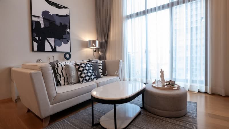 Siamese Exclusive Sukhumvit 31, Bangkok, 75 Soi Sukhumvit 31, Khlong Tan Nua, Watthana, Bangkok, 1 Bedroom, 70 sqm, Condo For Rent, by Banjarat Thanomchat, 500389053 - DDproperty.com