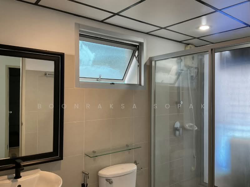 Supalai Park Ekkamai-Thonglor, Bangkok, Petchaburi Road, Bang Kapi, Huai Khwang, Bangkok, 2 Bedrooms, 71 sqm, Condo For Rent, by Boonraksa Sopak, 500389087 - DDproperty.com