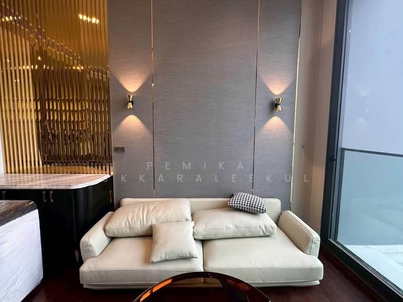 Anil Sathorn 12, Bangkok, 122 N Sathon Rd, Thung Maha Mek, Sathon, Bangkok, 1 Bedroom, 46 sqm, Condo For Sale, by Pemika Aukkaraleekul, 500389129 - DDproperty.com