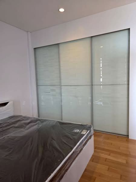 Villa Sathorn, Bangkok, 5 KrungThonBuri Road, Khlong Ton Sai, Khlong San, Bangkok, Studio, 38 sqm, Condo For Rent, by รัชกานต์ อัจฉริยะโพธา, 500389158 - DDproperty.com
