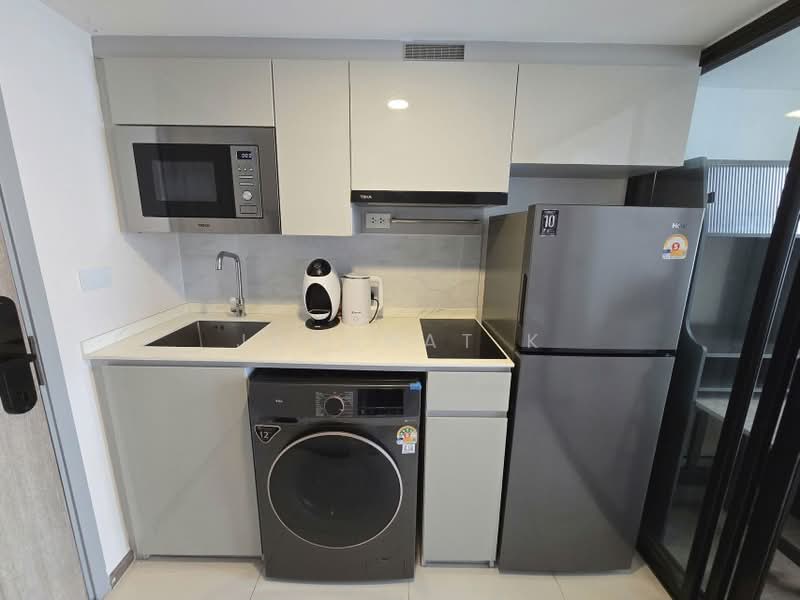 SOHO Bangkok Ratchada, Bangkok, 74 Pracha Rat Bamphen Rd, Huai Khwang, Bangkok, 1 Bedroom, 36 sqm, Condo For Rent, by Jarunat K, 500389166 - DDproperty.com