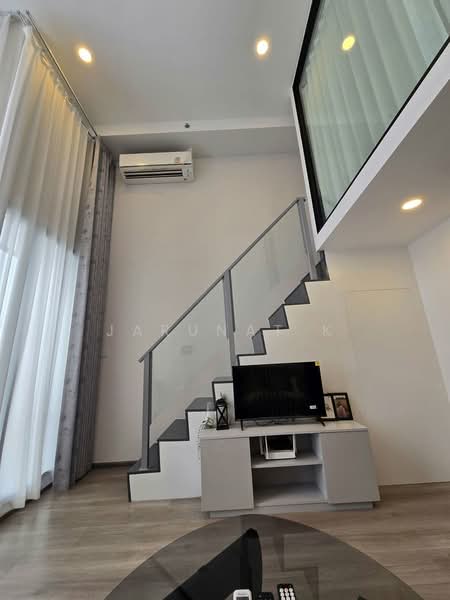 SOHO Bangkok Ratchada, Bangkok, 74 Pracha Rat Bamphen Rd, Huai Khwang, Bangkok, 1 Bedroom, 36 sqm, Condo For Rent, by Jarunat K, 500389166 - DDproperty.com