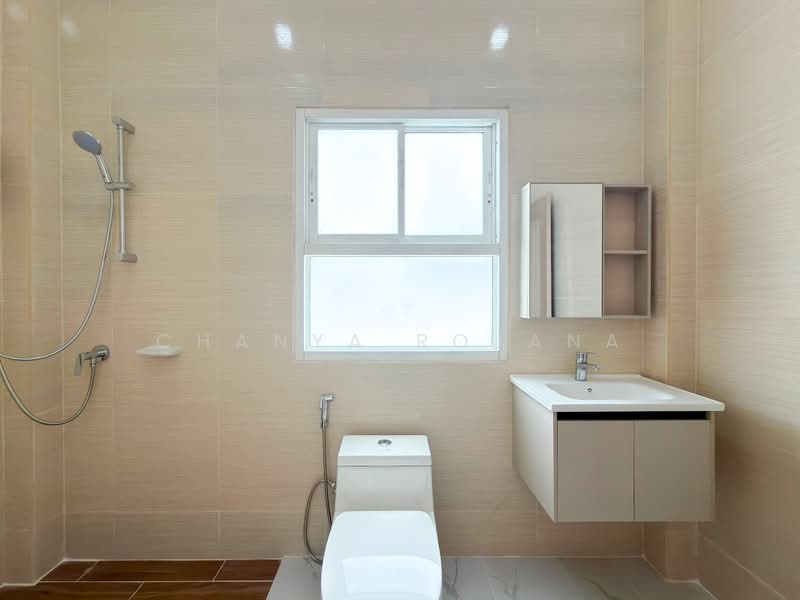 Newly Renovated Home at a Special Price Near Mabprachan Lake, Chon Buri (Pattaya), ซอย พัฒนา 1, Poong, Bang Lamung (Pattaya), Chon Buri (Pattaya), 3 Bedrooms, 160 sqm, Villa For Sale, by Chanya Rojana, 500389247 - DDproperty.com