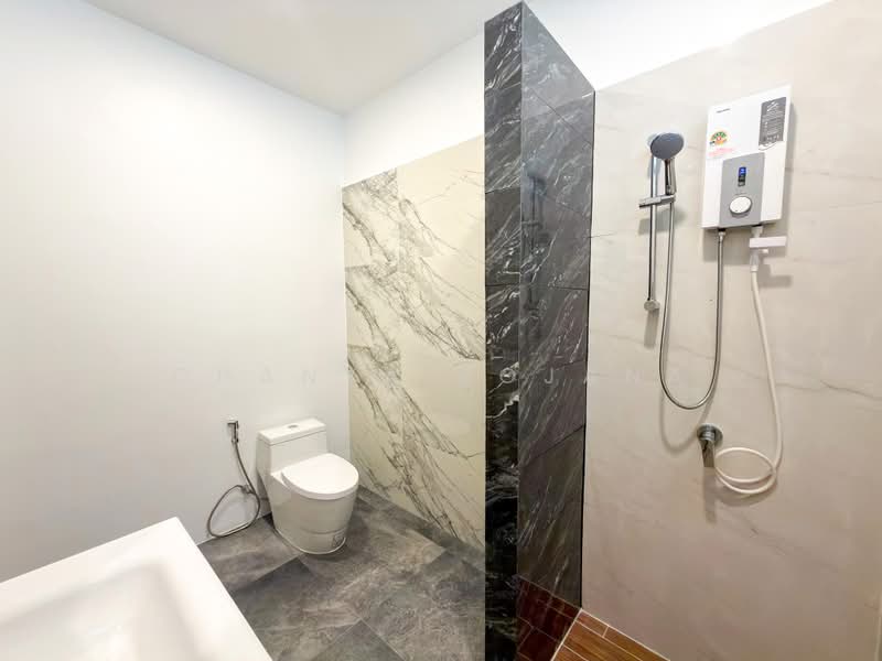 Newly Renovated Home at a Special Price Near Mabprachan Lake, ชลบุรี, ซอย พัฒนา 1, โป่ง, บางละมุง, ชลบุรี, 160 ตร.ม., วิลล่า ขาย, โดย Chanya Rojana, 500389247 - DDproperty.com