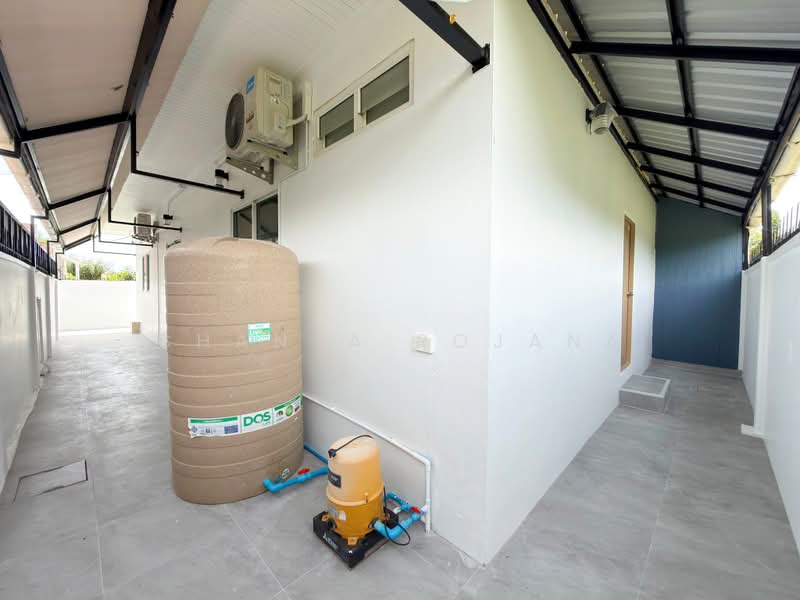 Newly Renovated Home at a Special Price Near Mabprachan Lake, Chon Buri (Pattaya), ซอย พัฒนา 1, Poong, Bang Lamung (Pattaya), Chon Buri (Pattaya), 3 Bedrooms, 160 sqm, Villa For Sale, by Chanya Rojana, 500389247 - DDproperty.com