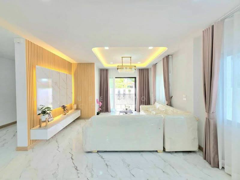 Brand new detached house for sale in the Rong Po - Takian Tia area, Bang Lamung., Chon Buri (Pattaya), Ta Khian Tia, Bang Lamung (Pattaya), Chon Buri (Pattaya), 3 Bedrooms, 248 sqm, Single Detached House For Sale, by A House Property Co.,Ltd., 500389281 - DDproperty.com