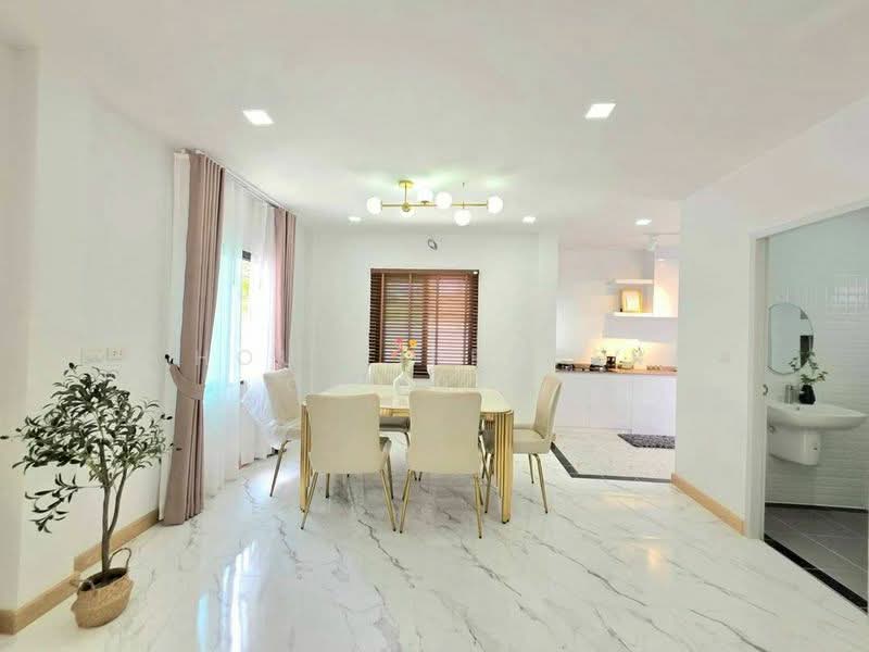 Brand new detached house for sale in the Rong Po - Takian Tia area, Bang Lamung., Chon Buri (Pattaya), Ta Khian Tia, Bang Lamung (Pattaya), Chon Buri (Pattaya), 3 Bedrooms, 248 sqm, Single Detached House For Sale, by A House Property Co.,Ltd., 500389281 - DDproperty.com