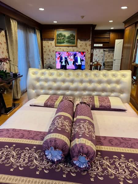 Baan Siriyenakat, Bangkok, 50 Yenakat, Thung Maha Mek, Sathon, Bangkok, 3 Bedrooms, 144 sqm, Condo For Sale, by Pemika Aukkaraleekul, 500389381 - DDproperty.com